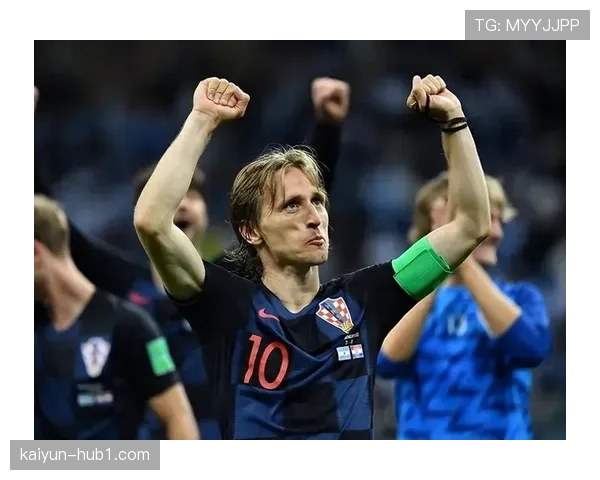 克罗地亚加纳格子军团再战 莫德里奇领衔面临非洲球队速度冲击